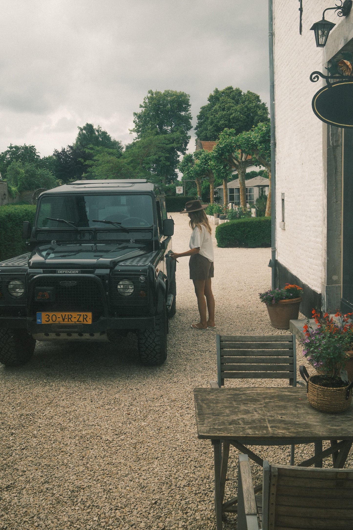 ATELJEE SAAR TEE WHITE