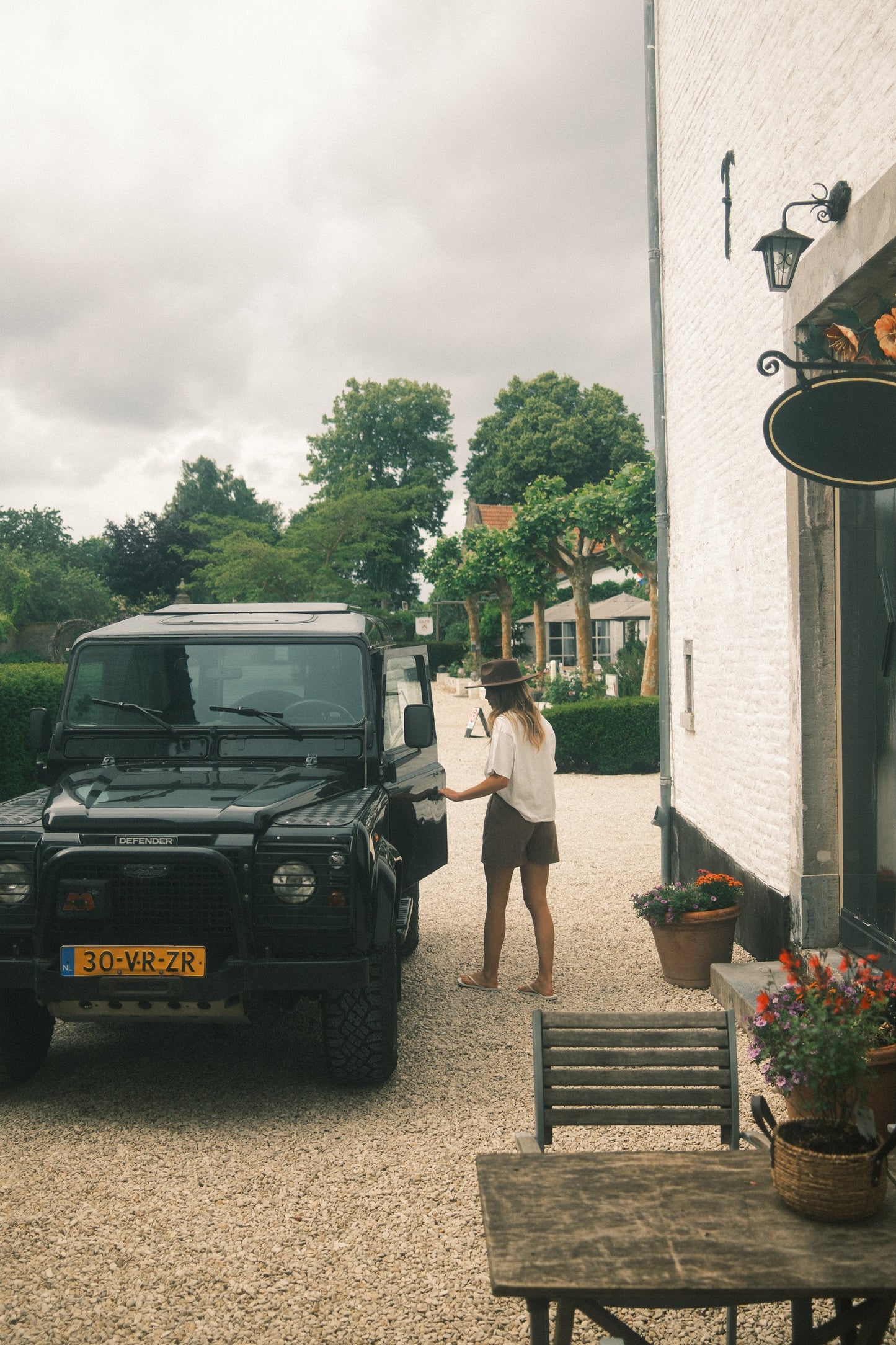 ATELJEE SAAR TEE WHITE